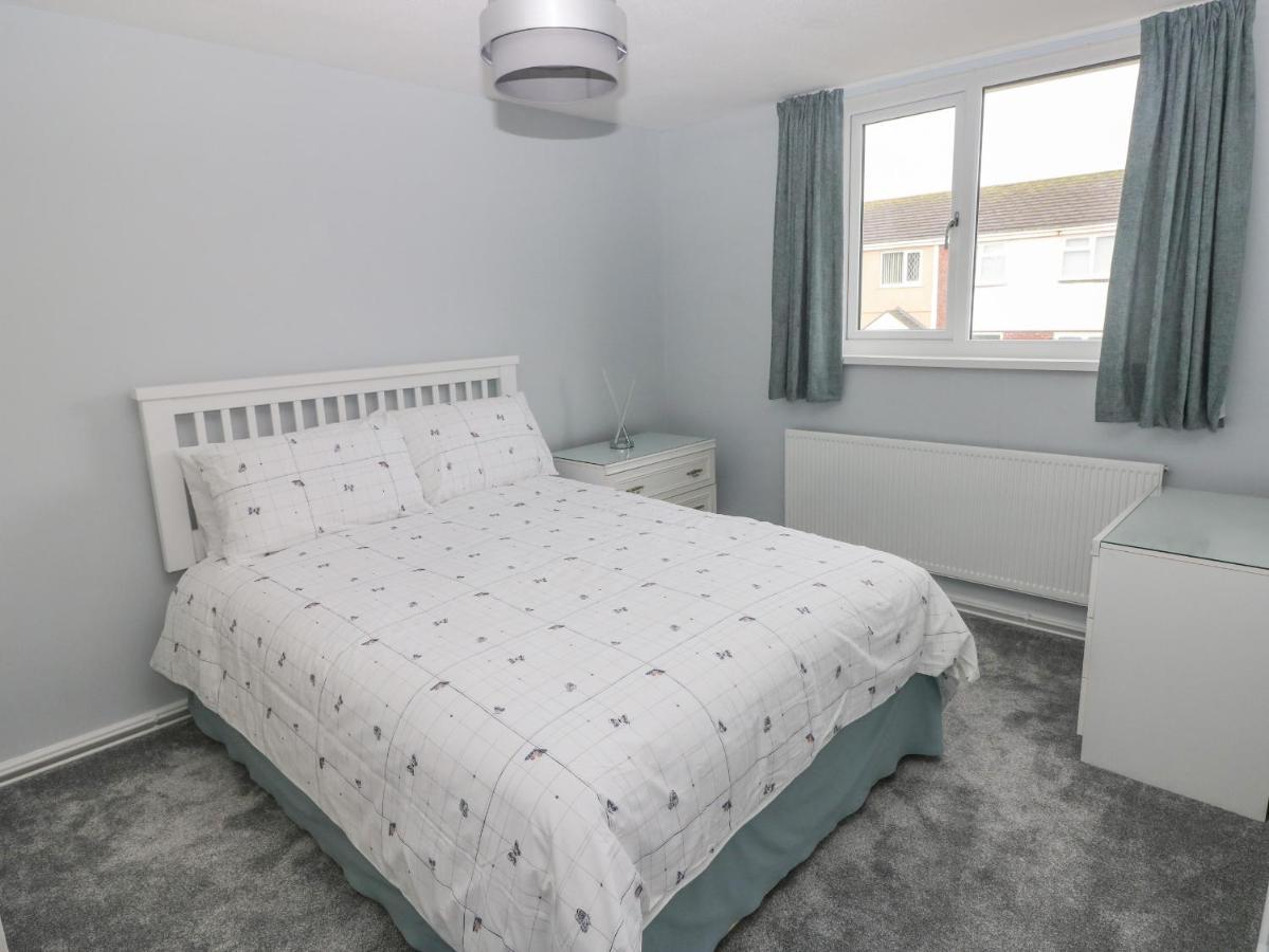 21 Sandfield Road Villa Burry Port Luaran gambar