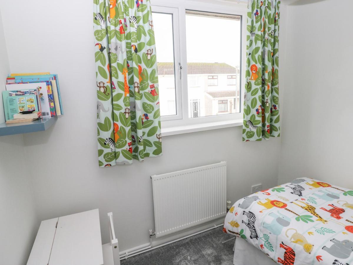 21 Sandfield Road Villa Burry Port Luaran gambar
