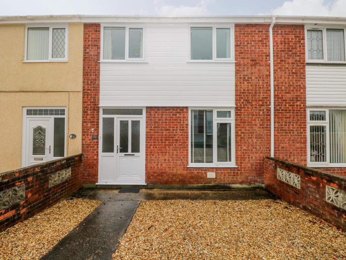 21 Sandfield Road Villa Burry Port Luaran gambar