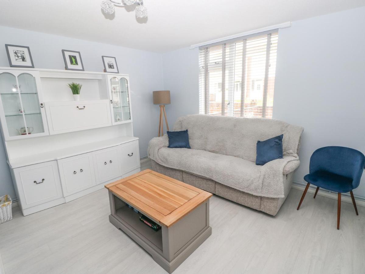 21 Sandfield Road Villa Burry Port Luaran gambar